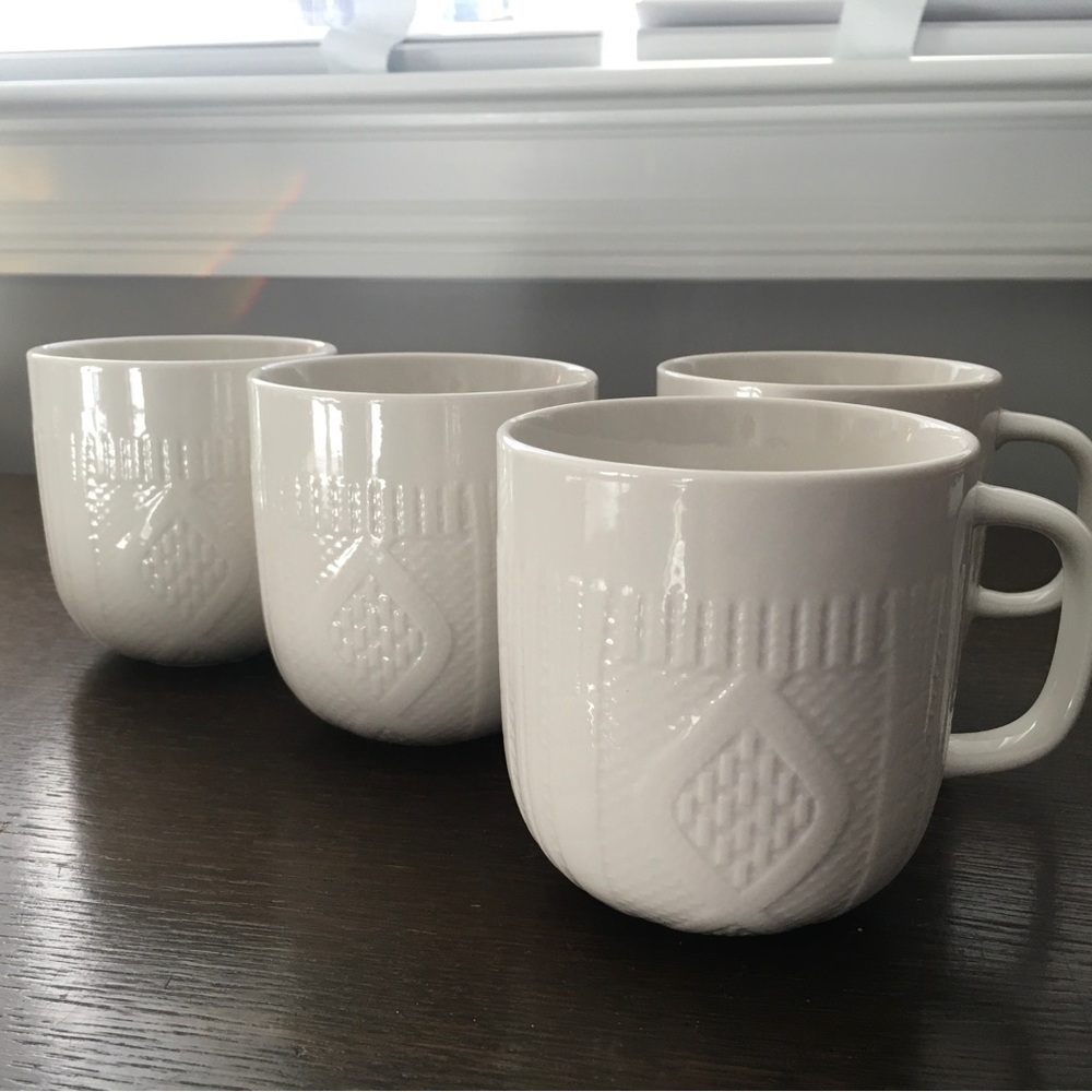 Set of Four White Knit Sweater Print Mugs